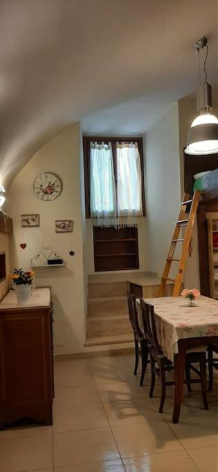 Residenza Nel Borgo Romano 멘타나 외부 사진